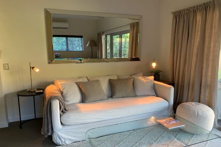 Photo of property in 38 Amber Close, Arthurs Point, Queenstown, 9371