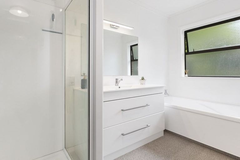 Photo of property in 35 Elwyn Crescent, Green Island, Dunedin, 9018