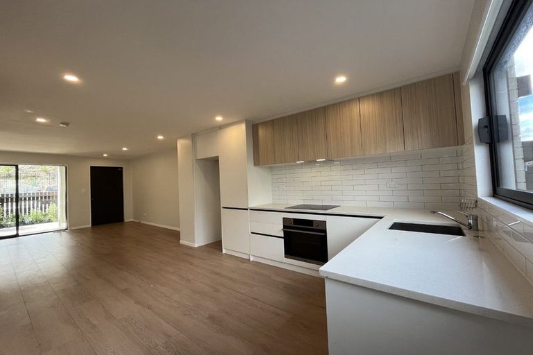 Photo of property in 13 Tukari Lane, Mangere Bridge, Auckland, 2022