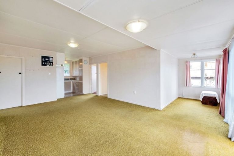 Photo of property in 3 Puriri Street, Helensville, 0800