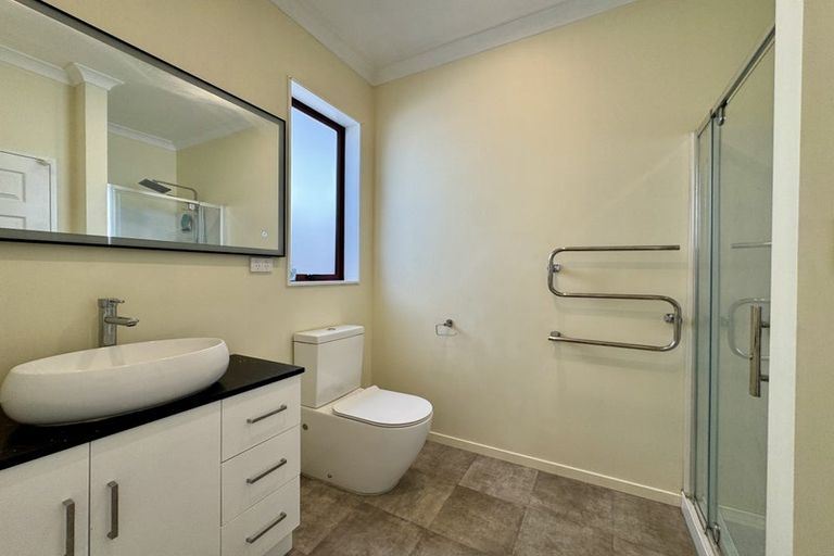 Photo of property in 3/48 Pooks Road, Ranui, Auckland, 0612