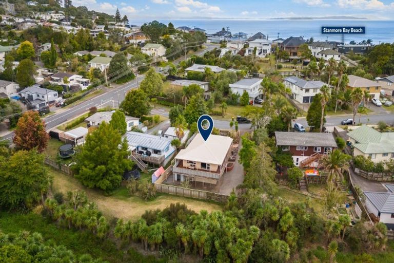 Photo of property in 6 Donald Street, Stanmore Bay, Whangaparaoa, 0932
