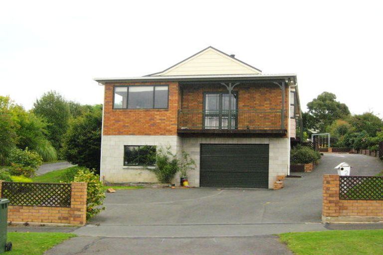 Photo of property in 2 Hogan Place, Fairfield, Dunedin, 9018