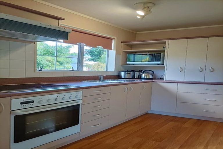 Photo of property in 141a Taylor Terrace, Tawa, Wellington, 5028