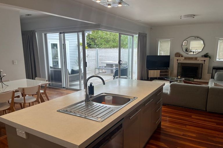 Photo of property in 28 Wembley Road, Mount Eden, Auckland, 1041