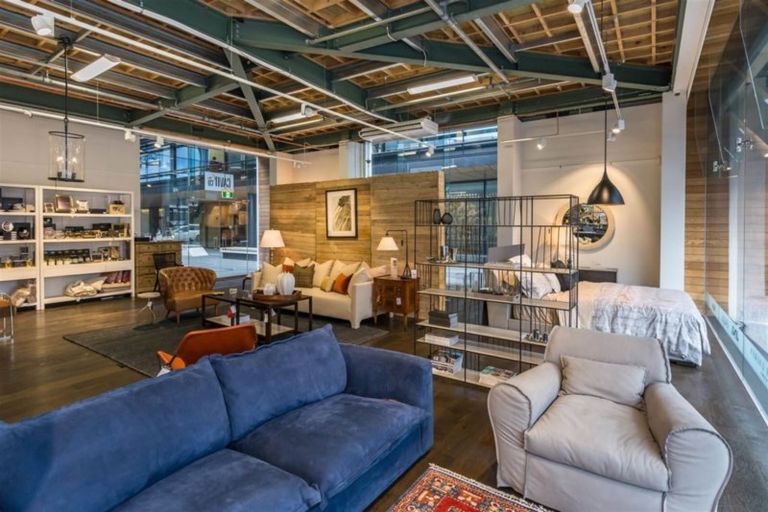 Photo of property in 148 Victoria Street, Cambridge, 3434