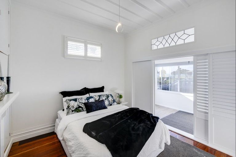 Photo of property in 407 Marine Parade, Napier South, Napier, 4110