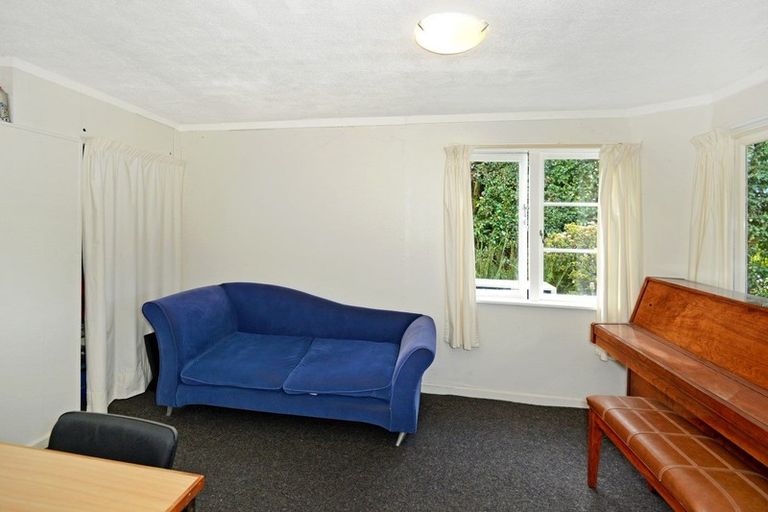 Photo of property in 1/30 Cresta Avenue, Beach Haven, Auckland, 0626