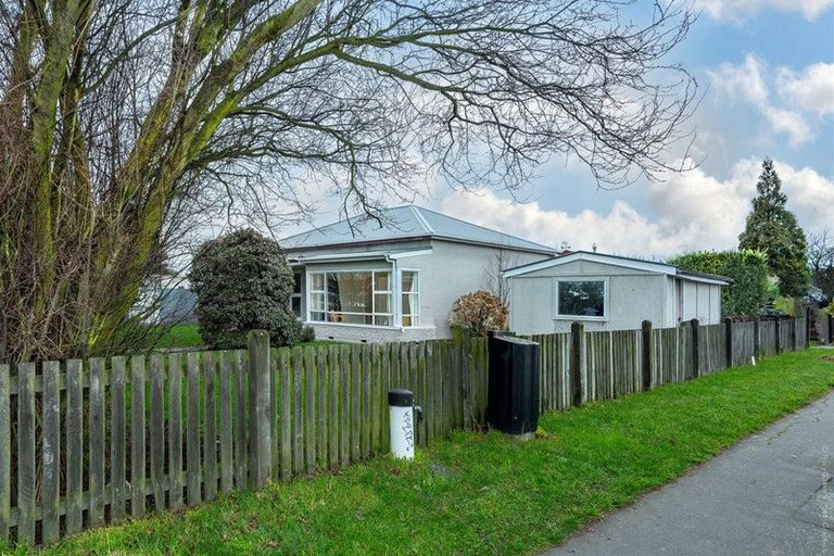 Photo of property in 473 Main South Road, Hornby, Christchurch, 8042