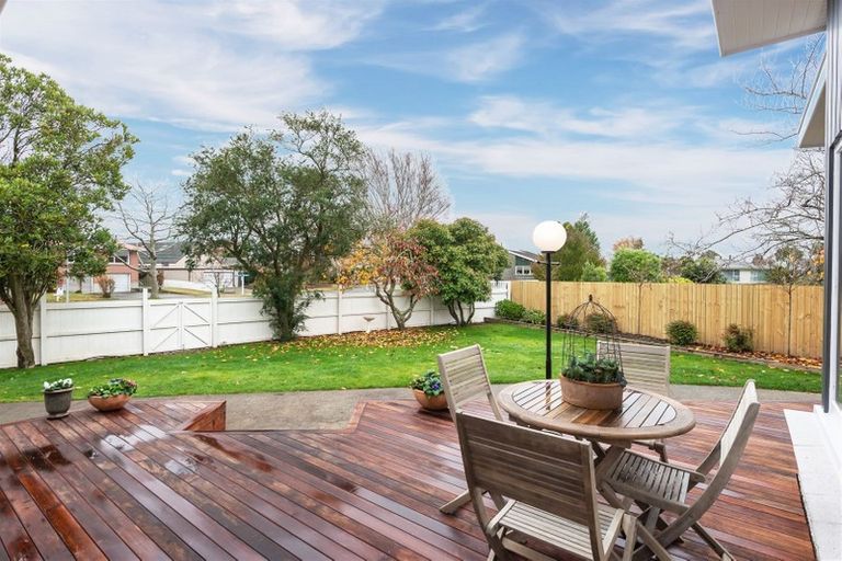 Photo of property in 38 Burnside Crescent, Burnside, Christchurch, 8053