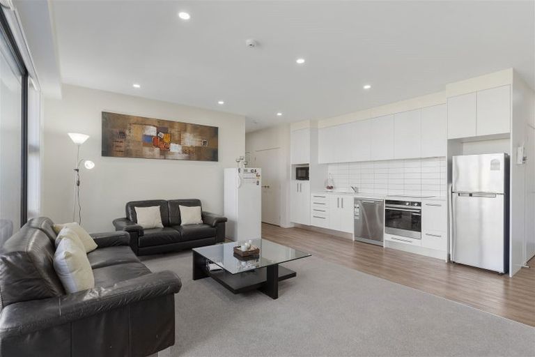 Photo of property in 102/38c Fraser Avenue, Northcote, Auckland, 0627