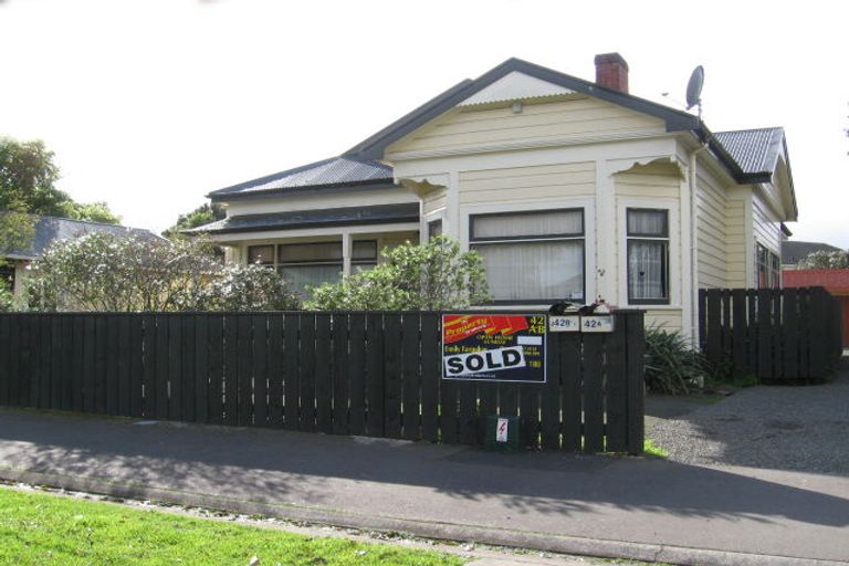 Photo of property in 42a Weston Avenue, Roslyn, Palmerston North, 4414