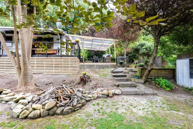 Photo of property in 77 Endcliffe Road, Kaiti, Gisborne, 4010