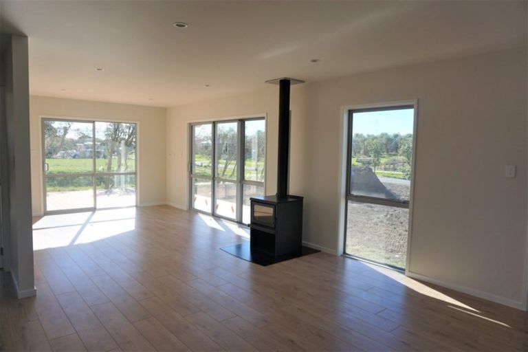 Photo of property in 14 Cape Grove, Haumoana, 4180