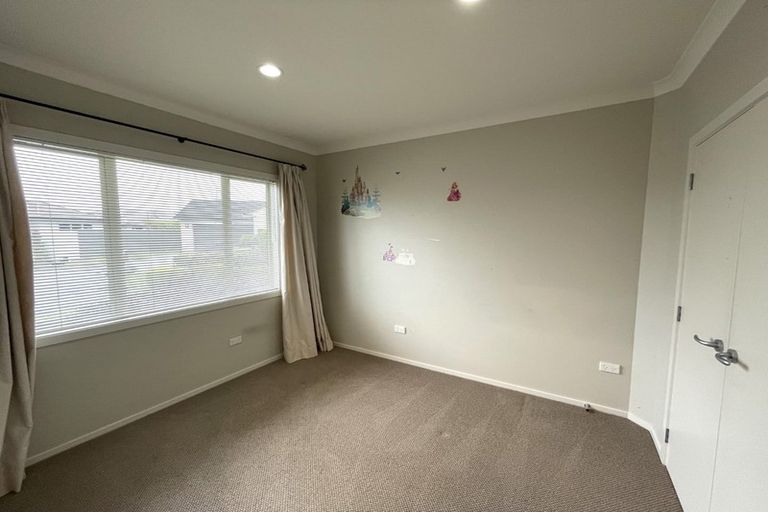 Photo of property in 6 Mana Place, Poraiti, Napier, 4112
