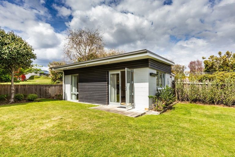 Photo of property in 9 Wall Street, Waipahihi, Taupo, 3330