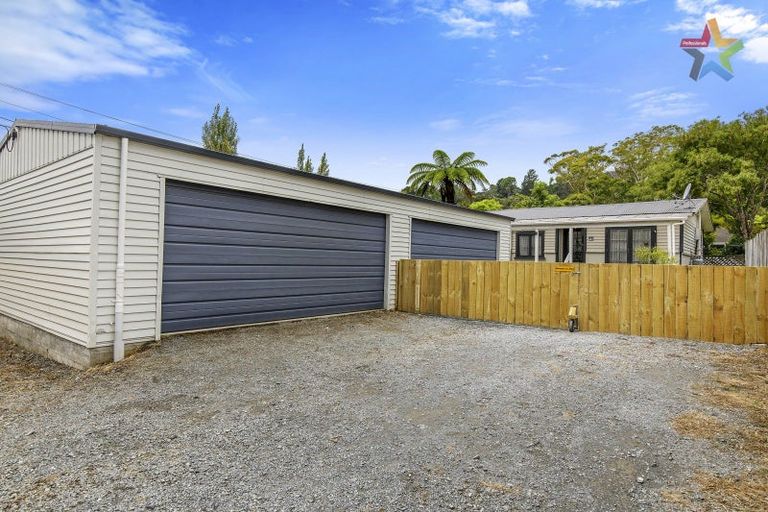 Photo of property in 457 Stokes Valley Road, Stokes Valley, Lower Hutt, 5019