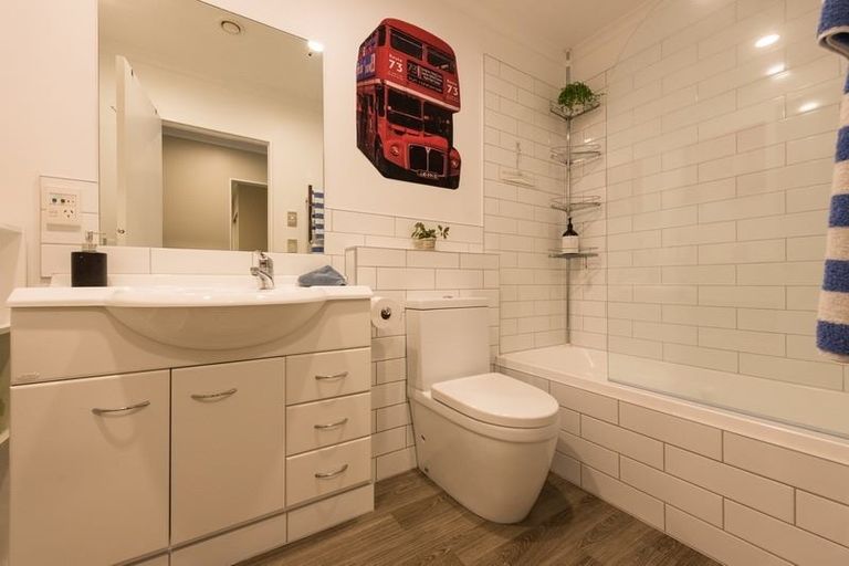 Photo of property in Terrace Heights Apartments, 12d/163 The Terrace, Wellington Central, Wellington, 6011