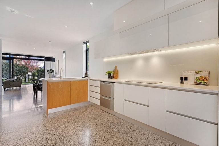 Photo of property in 13 Isitt Road, Hobsonville, Auckland, 0616