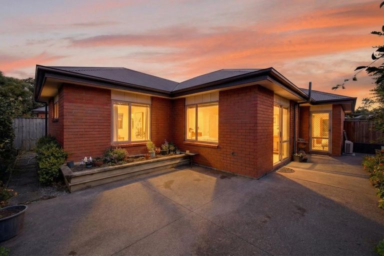 Photo of property in 10 Streamside Court, Woolston, Christchurch, 8062