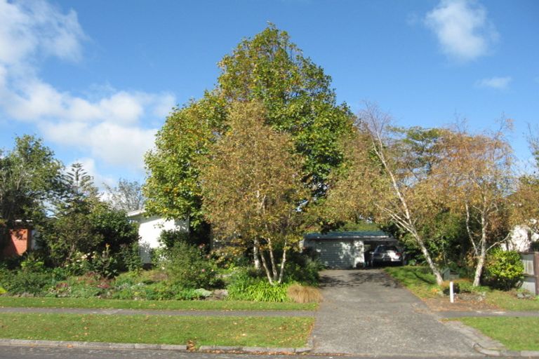 Photo of property in 168 Ennis Avenue, Pakuranga Heights, Auckland, 2010