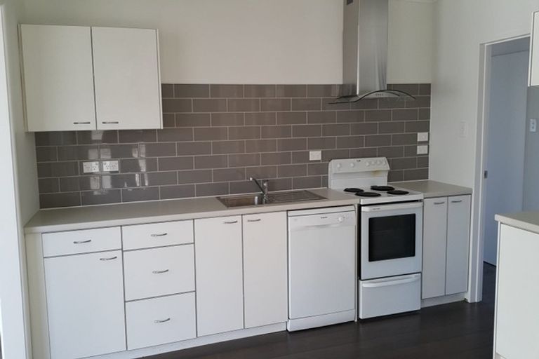 Photo of property in 120 Maidstone Road, Ilam, Christchurch, 8041