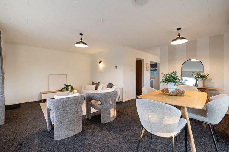 Photo of property in 32 Redwood Grove, Hokowhitu, Palmerston North, 4410