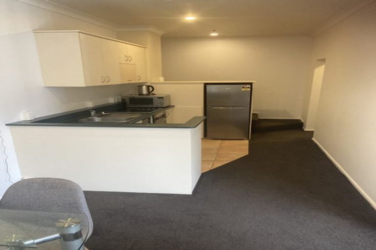Photo of property in Terrace Garden Apartments, 10d/120 The Terrace, Wellington Central, Wellington, 6011