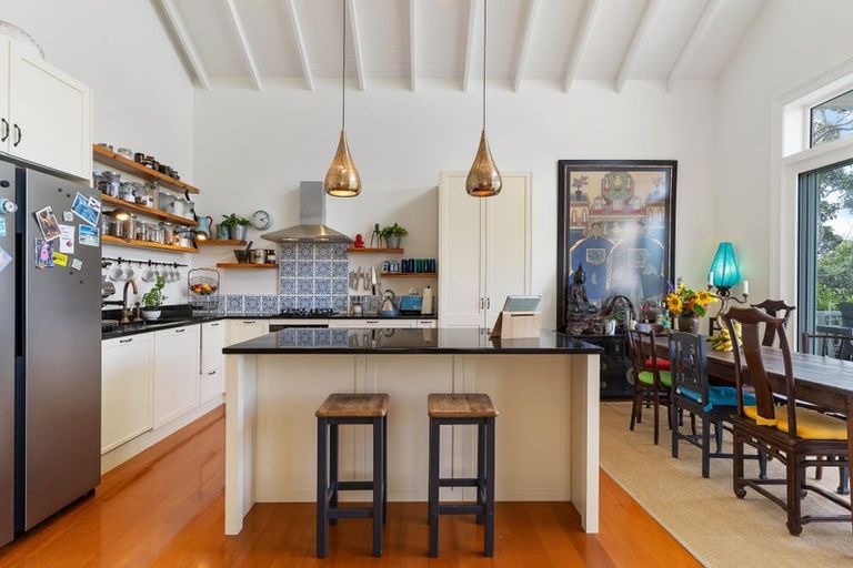 Photo of property in 38 Church Street, Devonport, Auckland, 0624