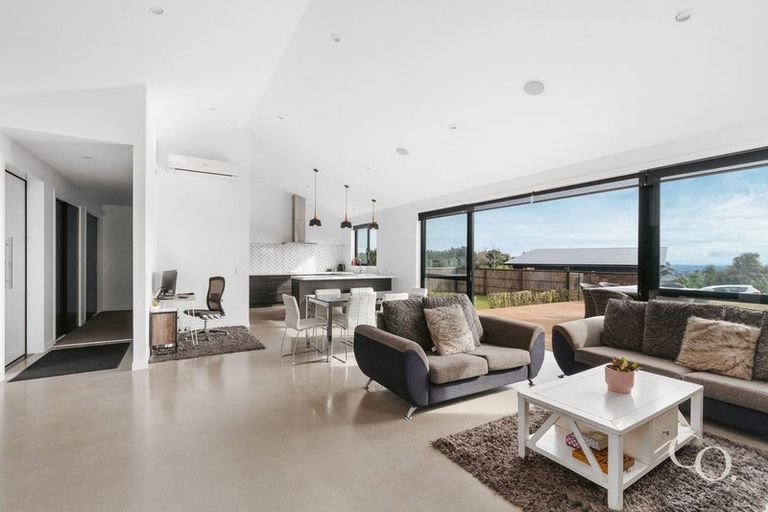 Photo of property in 310 Waitaha Road South, Welcome Bay, Tauranga, 3175