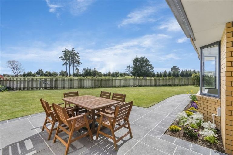 Photo of property in 3 Sandholm Close, North New Brighton, Christchurch, 8083