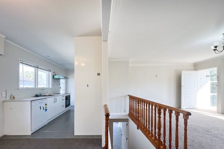 Photo of property in 1/12 Meadway, Sunnyhills, Auckland, 2010