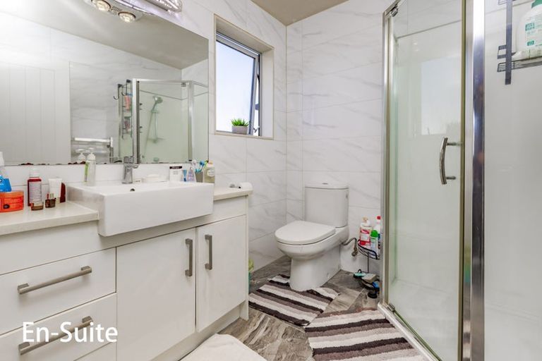 Photo of property in 3 Veneta Close, Flat Bush, Auckland, 2019