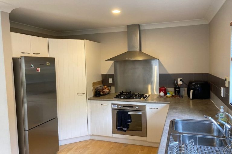 Photo of property in 41 Erlestoke Crescent, Churton Park, Wellington, 6037