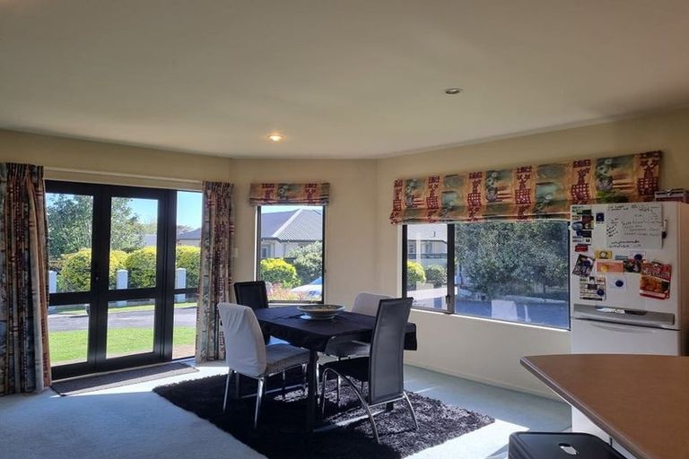 Photo of property in 36d Shelter Grove, Frankleigh Park, New Plymouth, 4310
