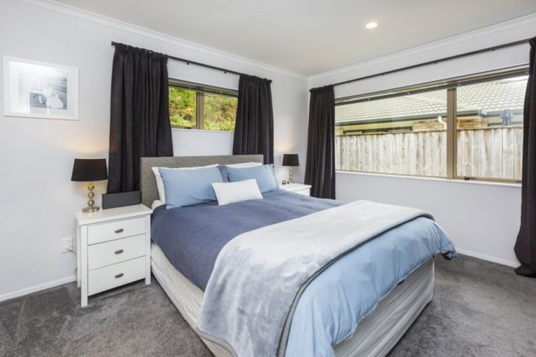 Photo of property in 33 Evergreen Crescent, Trentham, Upper Hutt, 5018