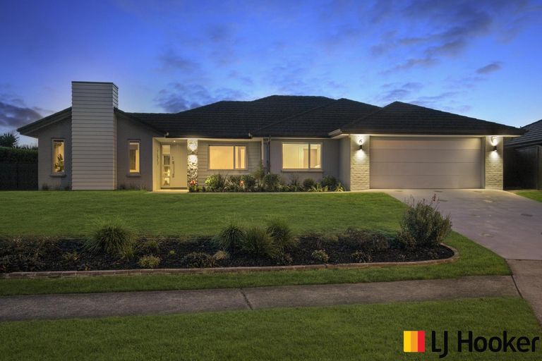 Photo of property in 6 Mirabell Place, Patumahoe, Pukekohe, 2679