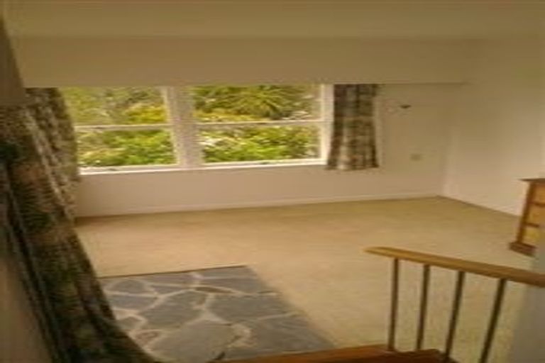 Photo of property in 47 College Road, Northcote, Auckland, 0627