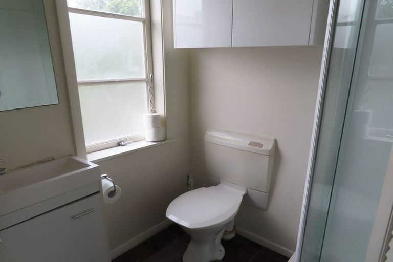 Photo of property in 1 Barsi Grove, Avalon, Lower Hutt, 5011