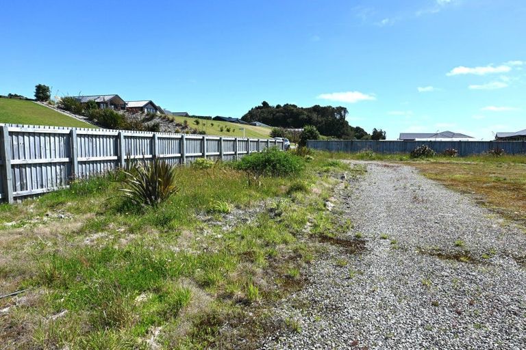Photo of property in 6 Takutai Terrace, Ruatapu, 7883