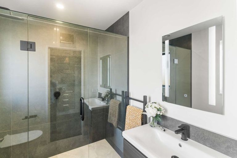 Photo of property in 3 Higgins Street, Woodend, 7610