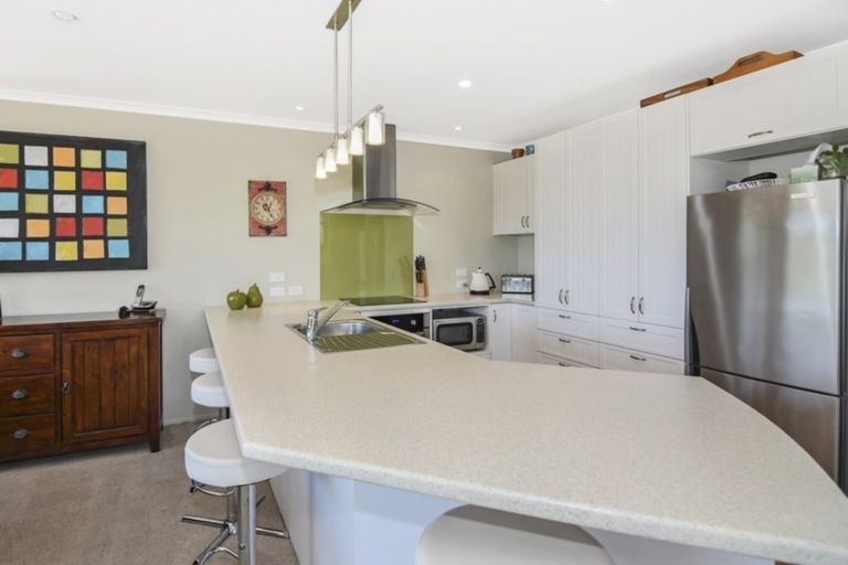 Photo of property in 14a Totara View Road, Wakefield, 7095