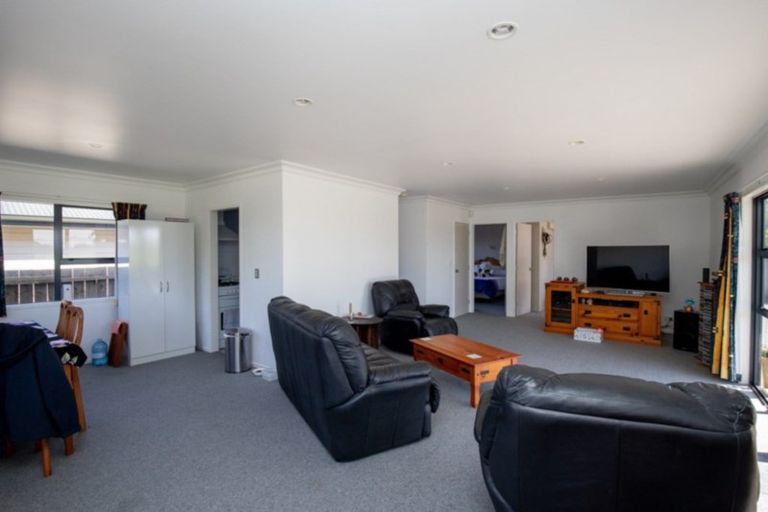 Photo of property in 1 Mcmillan Street, Ngatea, 3503