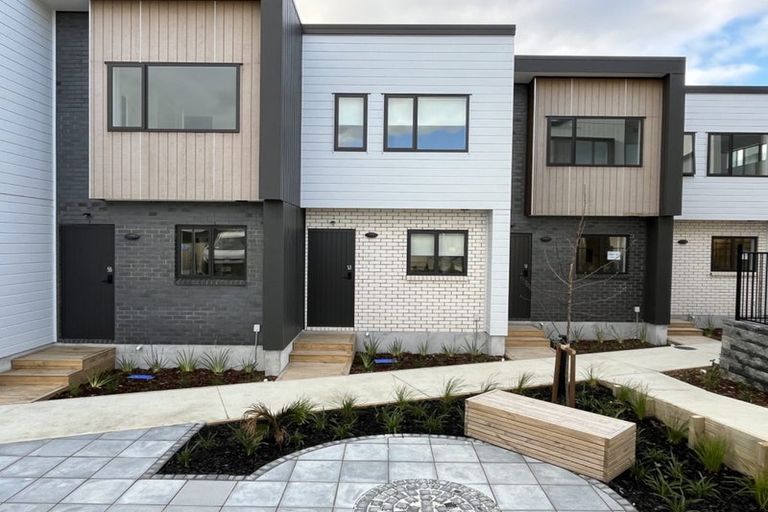 Photo of property in 53 Paetai Lane, Te Atatu Peninsula, Auckland, 0610