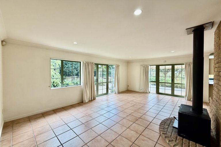 Photo of property in 22 Bob Charles Drive, Golflands, Auckland, 2013