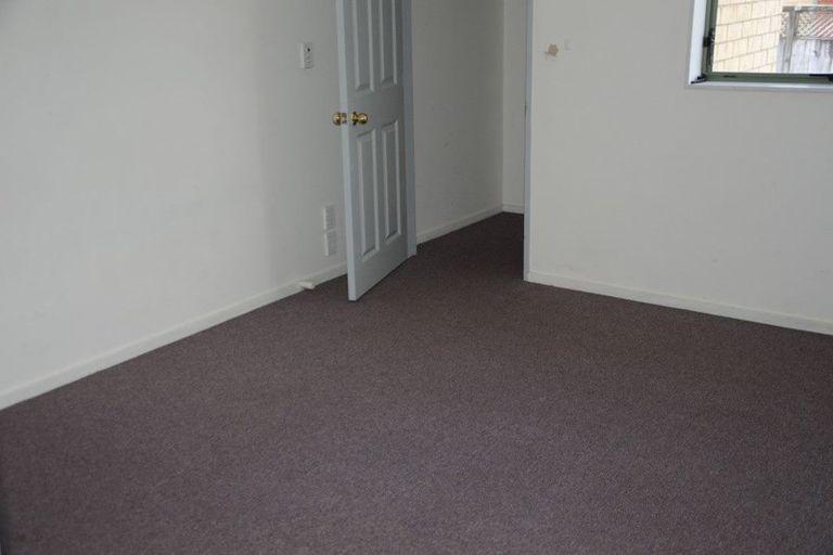 Photo of property in 3 Benton Place, Manurewa, Auckland, 2102