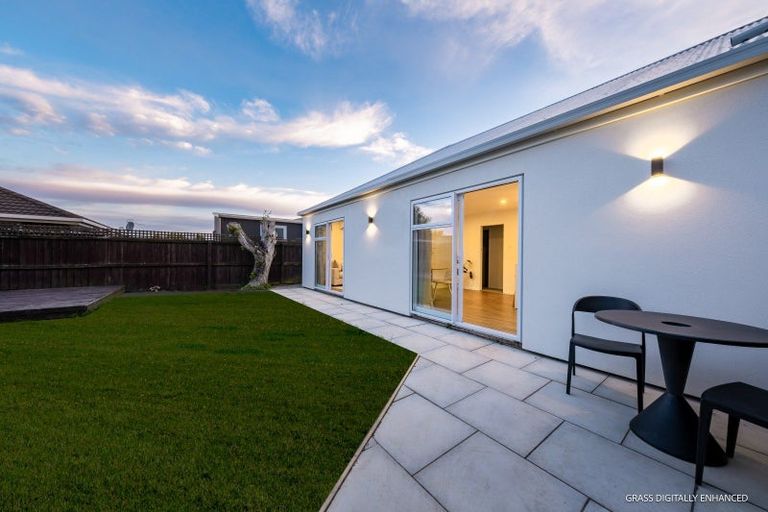 Photo of property in 2/726 Main North Road, Belfast, Christchurch, 8051