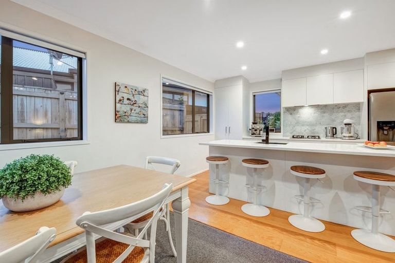 Photo of property in 3 Magnolia Lane, Kaukapakapa, Helensville, 0875