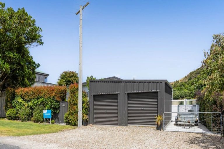 Photo of property in 40 Kawei Road, Ohawe, Hawera, 4671
