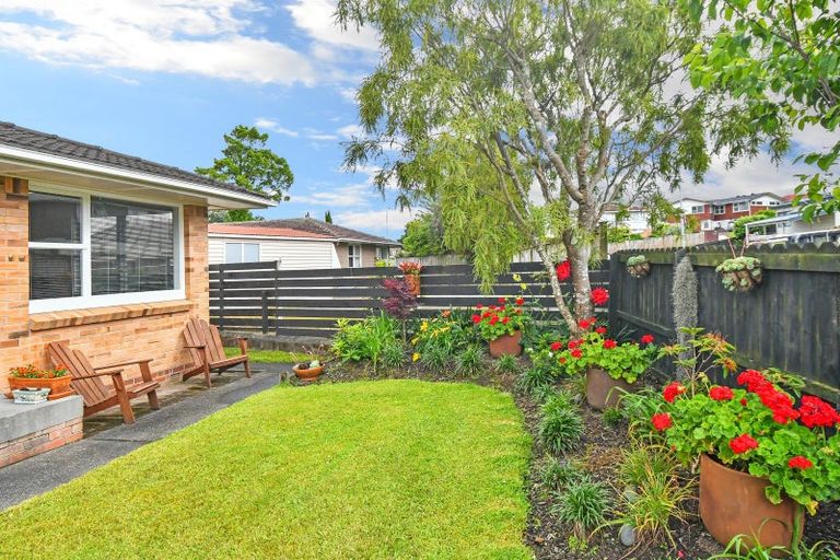 Photo of property in 2/3 Opal Avenue, Pakuranga, Auckland, 2010